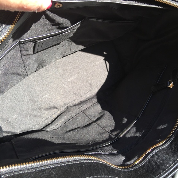 Authentic Black Coach Zip Top Tote - EUC - Picture 12 of 15